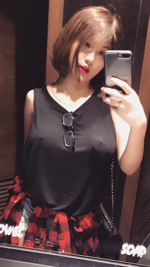 AYX体育官网-唐纳德·高尔的出色表现帮助袋鼠队屡屡领先对手，唐纳德古尔德