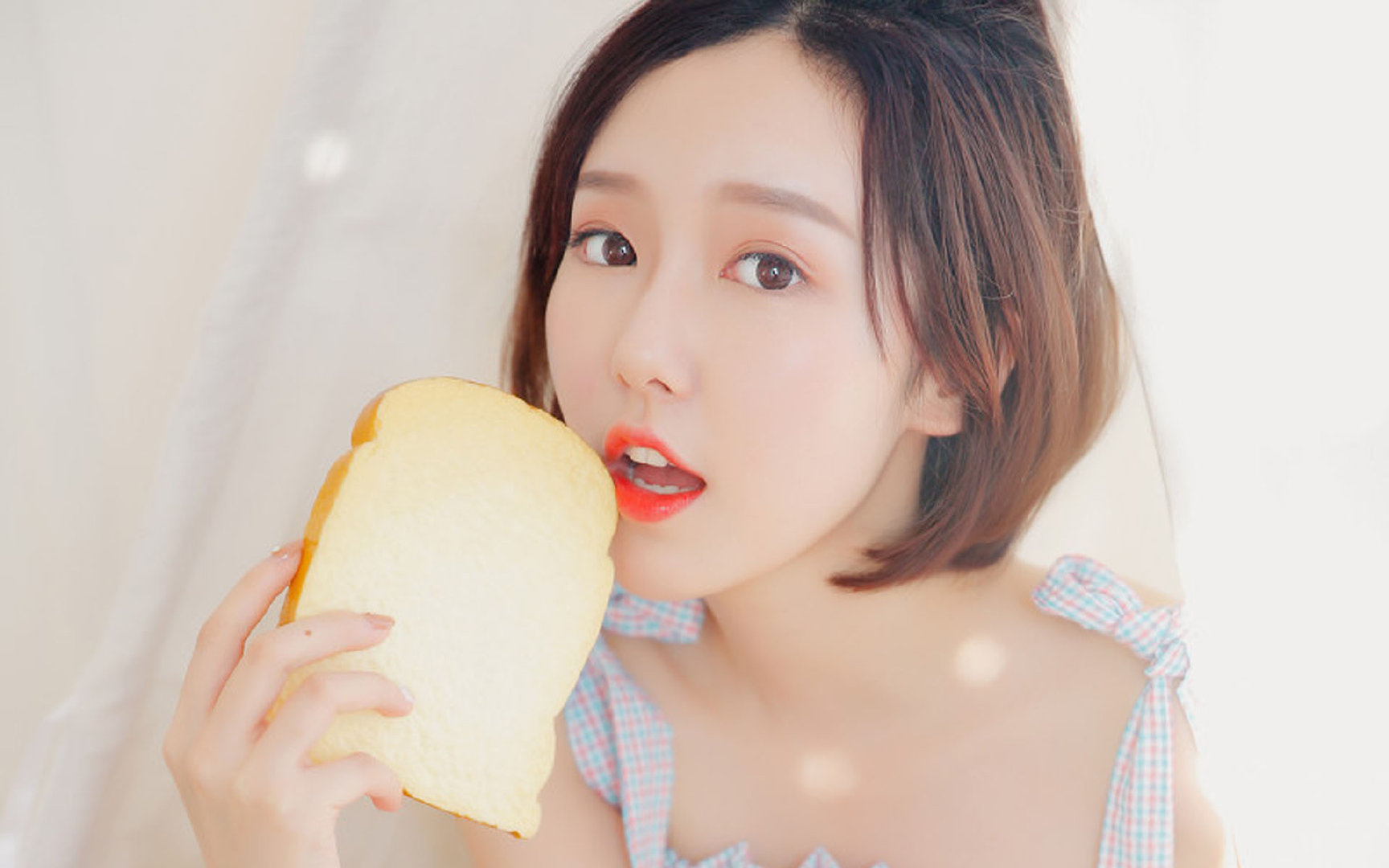 欧洲杯激烈争锋：攻防博弈中的巅峰对决，欧洲杯探讨